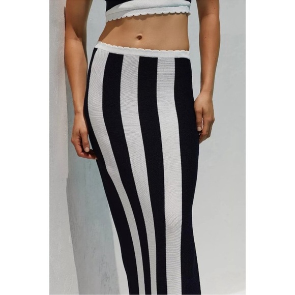 NWT! The Mandy Striped Slim Midi Skirt by Celandine Medium 🐢 - Picture 3 of 11